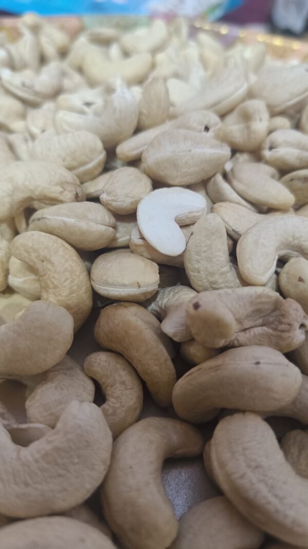 Loose Cashews: A Healthy and Delicious Snack 500g
